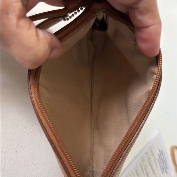 *Coach Tan and Cream Wristlet with Hangtag - Picture 4 of 4